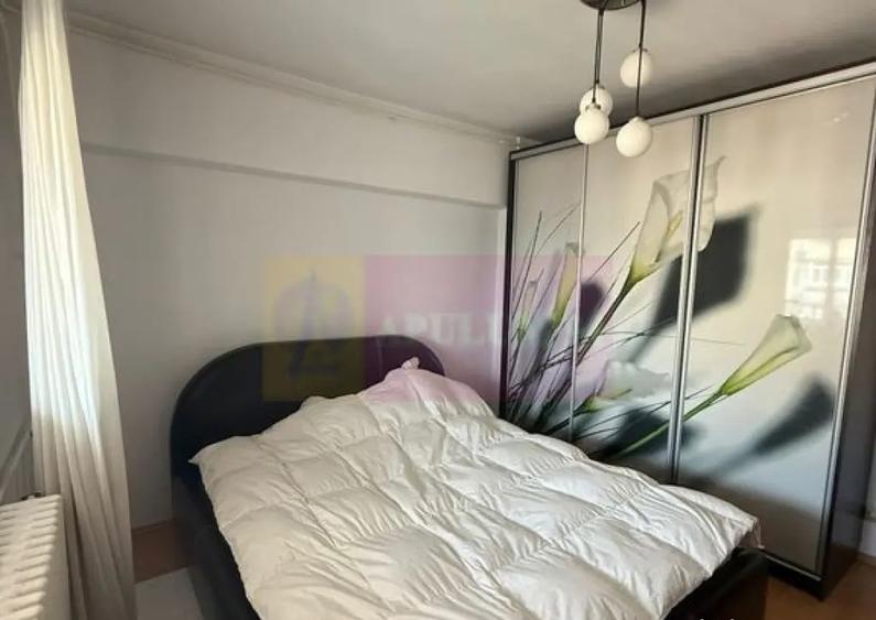 Apartament cu 3 camere decomandat, mobilat în Calea Călărașilor