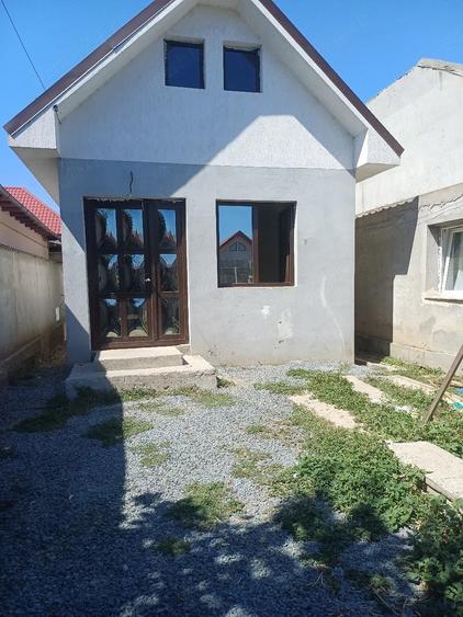 Casă cu Teren 100 Mp în Central