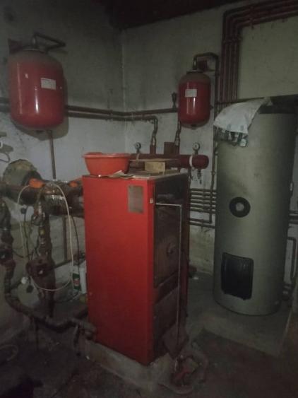 Casă cu 6 camere cu Teren 1000 Mp în Angheluș