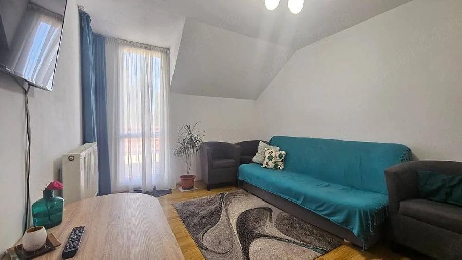 Apartament cu 3 camere decomandat în Central