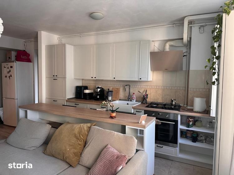 Apartament cu 2 camere decomandat în Ozana