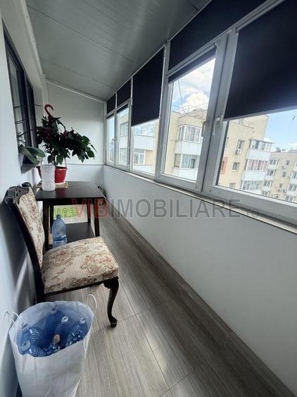 Apartament cu 3 camere decomandat în Victoriei