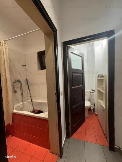 Apartament cu 4 camere în 13 Septembrie