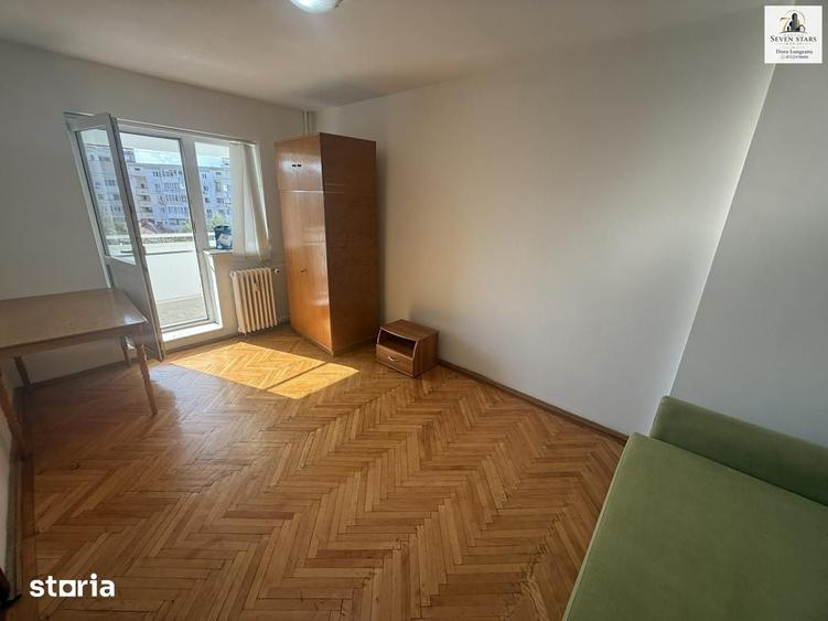 Apartament cu 3 camere decomandat în Central