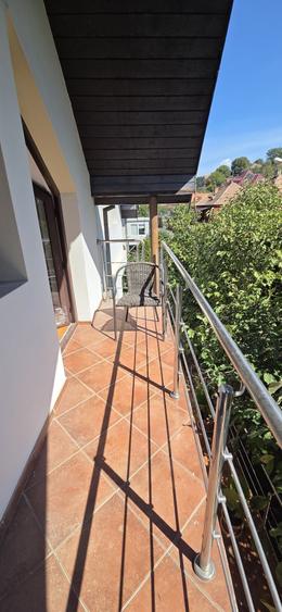 Casa spatioasa cu 4 camere, Birou & Garaj la demisol - 12
