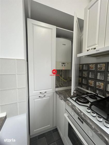 Apartament cu 2 camere decomandat în Far