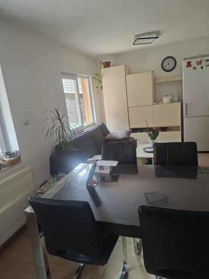 Casă cu 3 camere în Crăciunelu de Jos