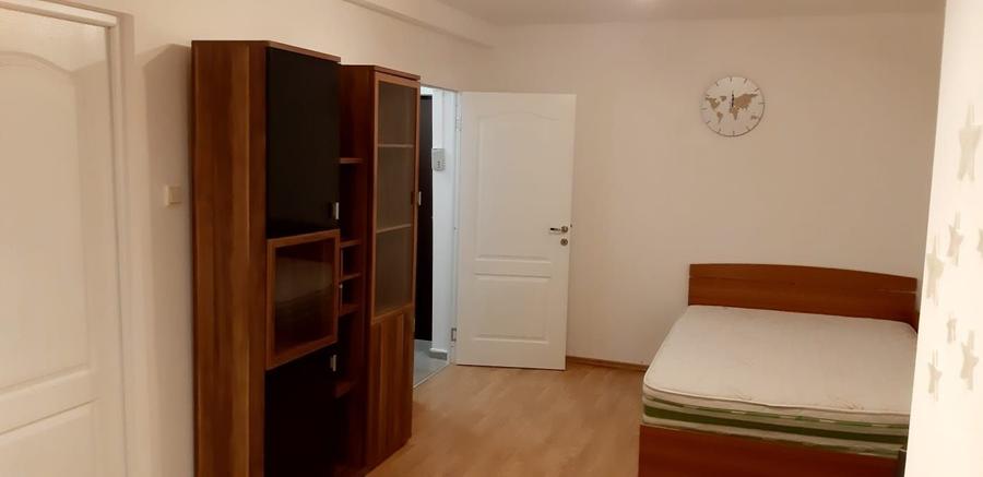 Garsonieră decomandată în Drumul Carului