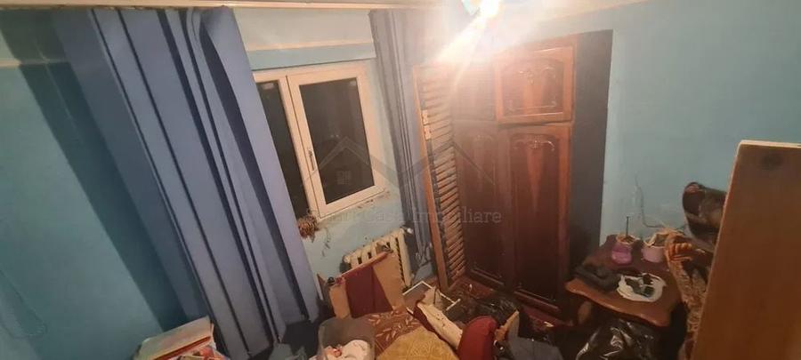 Apartament cu 3 camere decomandat în Păcurari
