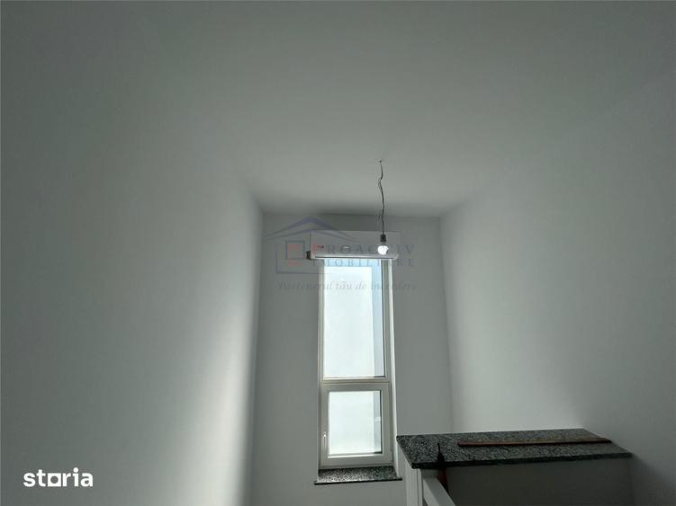 Casă cu 4 camere cu Teren 220 Mp în Ipotești