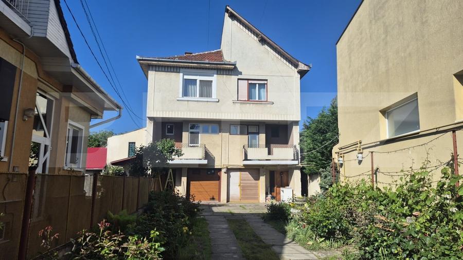 Casă individuală cu 12 camere cu Canalizare în Semicentral