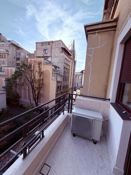 Apartament cu 3 camere, mobilat în P-ța Romană