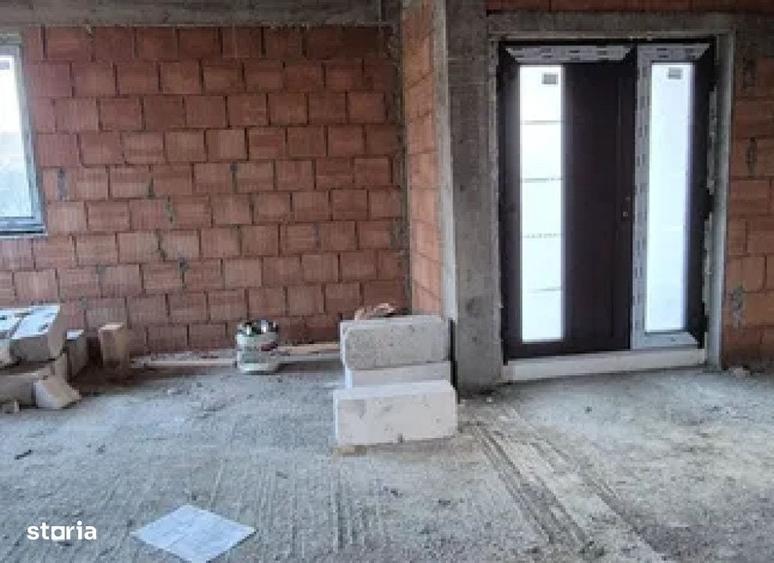 Casă cu 3 camere cu Teren 500 Mp în Ciritei