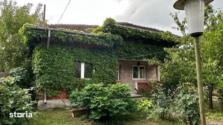 Casă cu 4 camere cu Teren 117 Mp în Ciolpani
