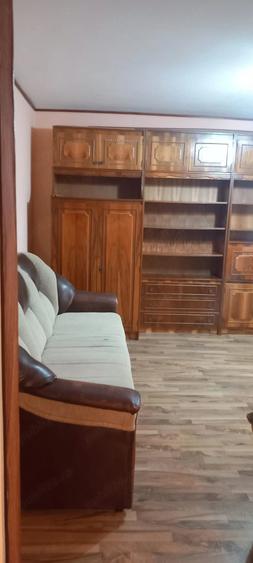 Apartament de vanzare - 3
