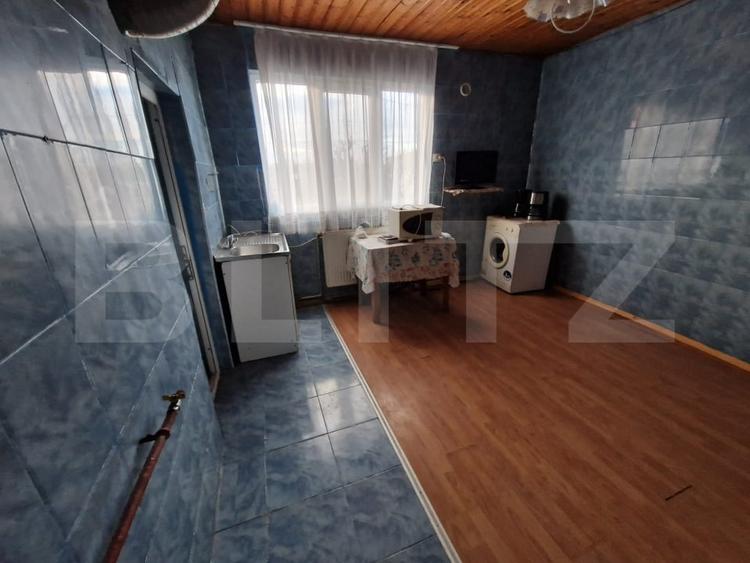 Casă individuală cu 2 camere cu Canalizare în Exterior Est