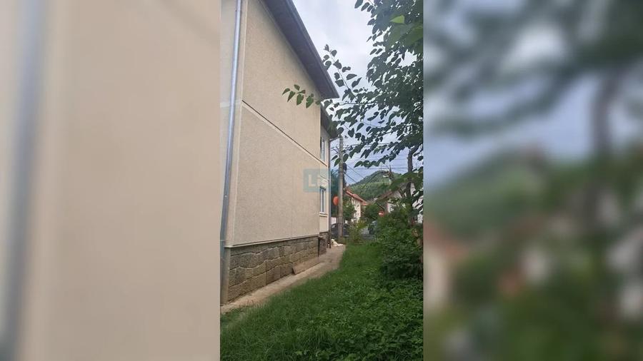 Casă individuală cu 5 camere cu Canalizare în Valea Roșie