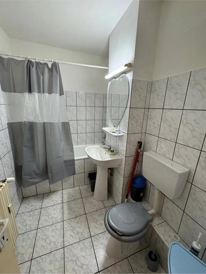 Apartament cu 2 camere decomandat în Steaua