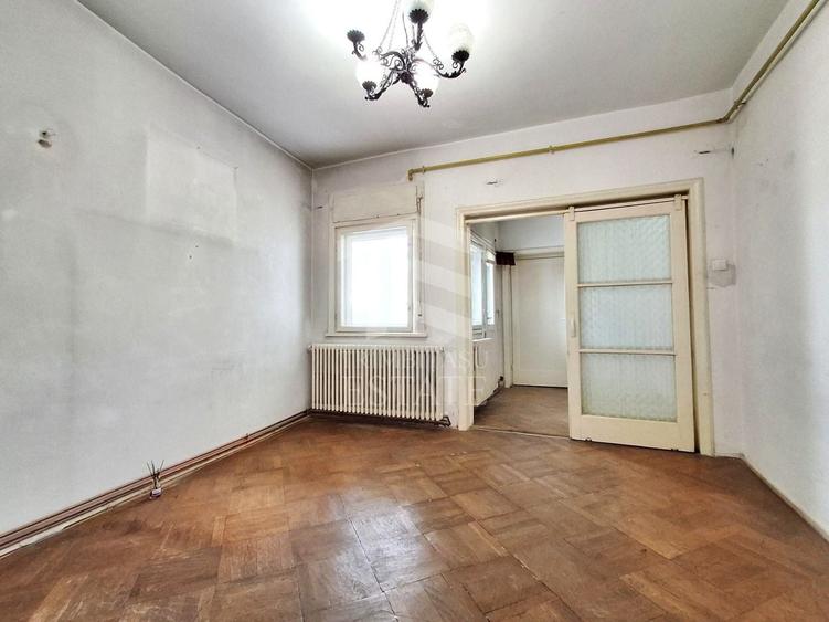 Apartament cu 2 camere semidecomandat în Eminescu