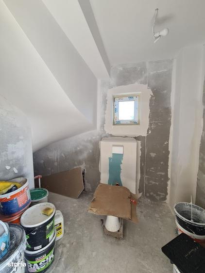 Casă cu 4 camere în Vidra