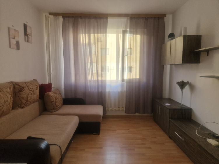 Garsonieră semidecomandată în Far