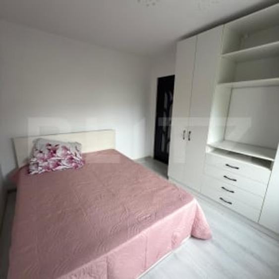 Apartament cu 2 camere semidecomandat, mobilat în Vest