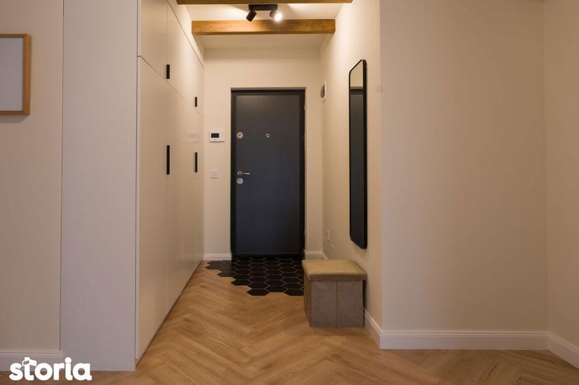 Apartament cu 3 camere, mobilat în Florești — fotografia 1