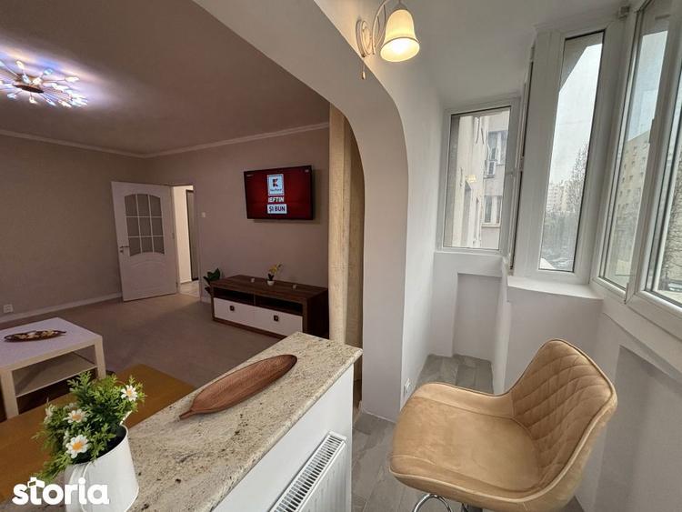Apartament cu 3 camere decomandat, mobilat în Vitan