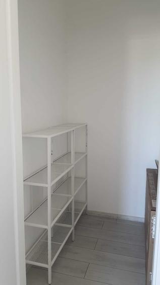 Apartament cu 3 camere decomandat în Dobroești