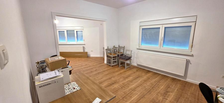 Apartament cu 4 camere semidecomandat în Banu Manta