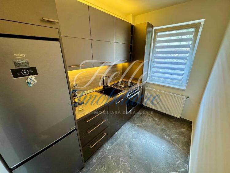 Apartament cu 3 camere decomandat în Florești