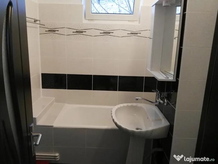 Garsonieră decomandată în Precista