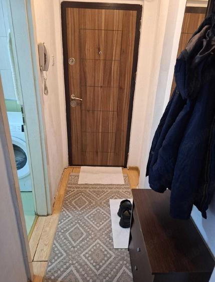 Apartament cu 3 camere decomandat în Șagului