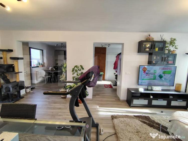 Casă cu 4 camere cu Teren 590 Mp în Jucu
