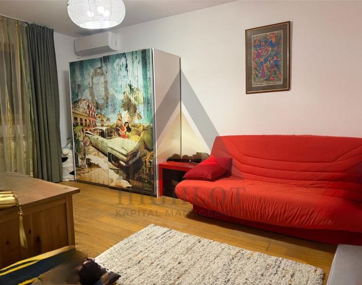Duplex cu 7 camere cu Canalizare în Iancu Nicolae