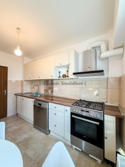 Apartament cu 2 camere decomandat, mobilat în Tomis II