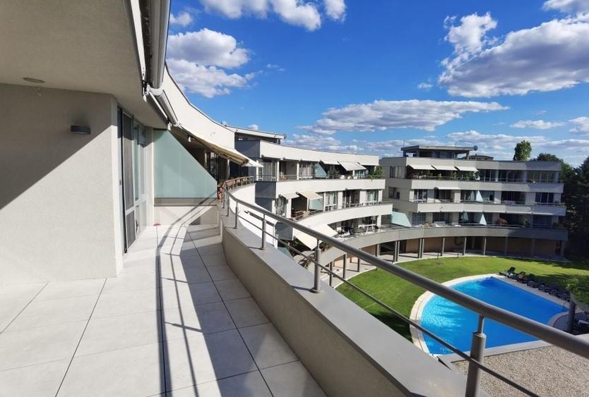 Apartament cu 4 camere semidecomandat, mobilat în Iancu Nicolae