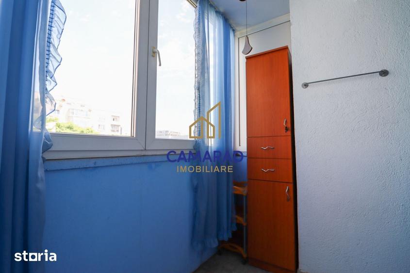 Apartament cu 3 camere decomandat, mobilat în Centrul Civic