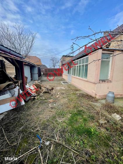 Casă cu 3 camere cu Teren 90 Mp în Central