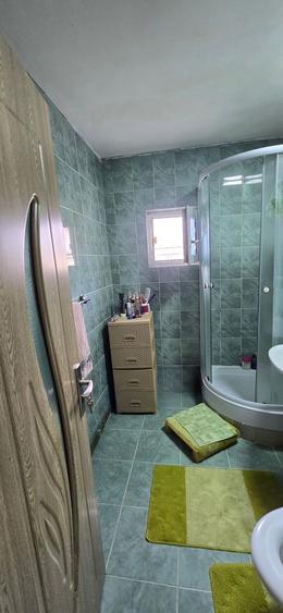 Apartament cu 3 camere decomandat în Micro 11