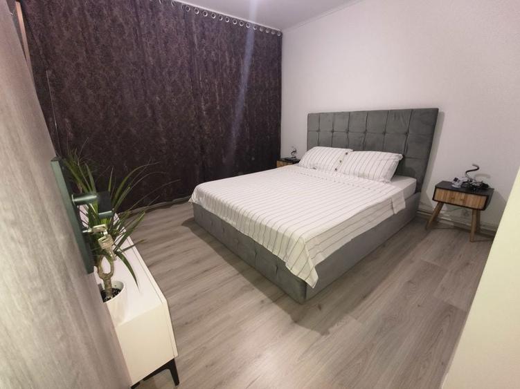 Apartament cu 3 camere decomandat în Păulești
