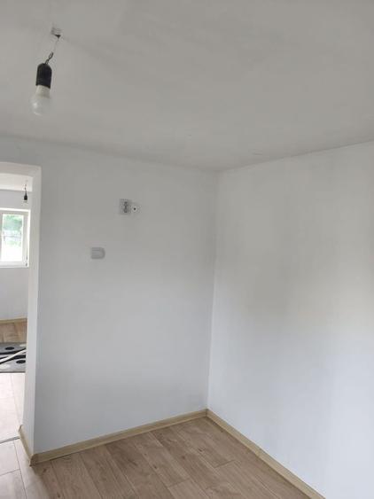 Casă cu 4 camere în Exterior Vest