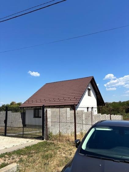 Casă individuală cu 3 camere cu Teren 1200 Mp în Oloșag