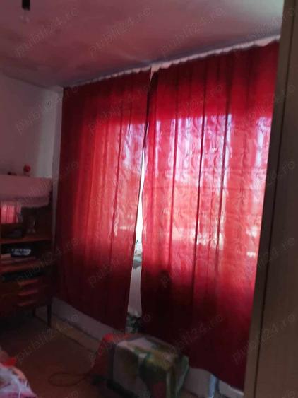 Apartament cu 3 camere semidecomandat în Câmpina