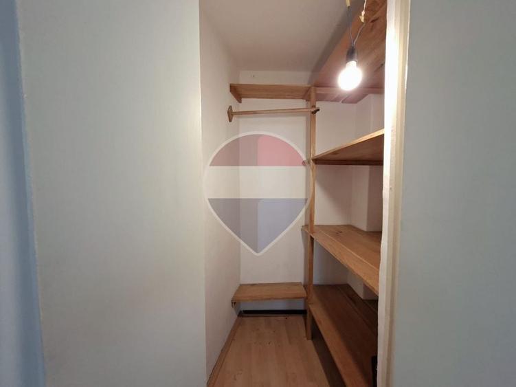 Apartament cu 4 camere decomandat în Ultracentral