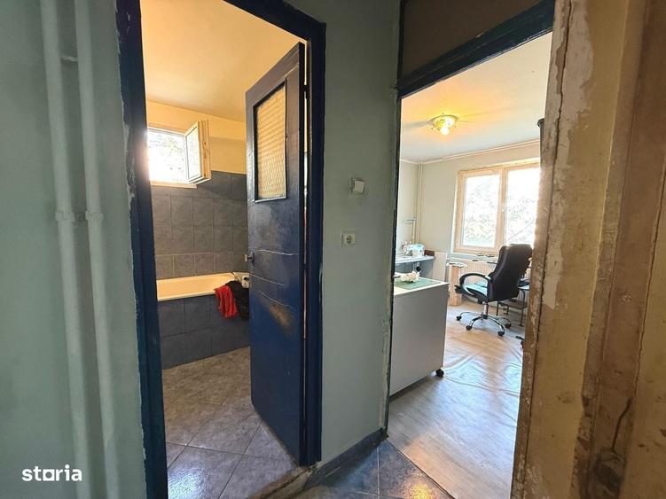 Apartament cu 3 camere în Crângași