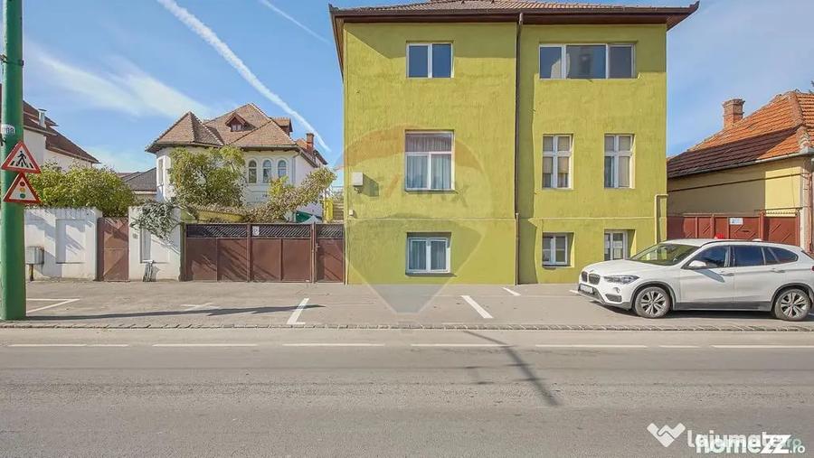 Apartament cu 2 camere decomandat în 13 Decembrie