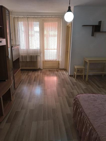 Garsonieră semidecomandată în Central