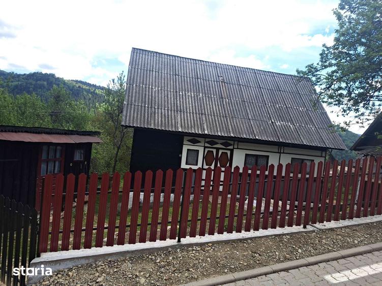 Casă cu 2 camere cu Teren 980 Mp în Alba