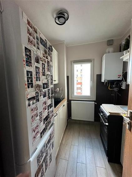 Apartament cu 3 camere semidecomandat, mobilat în Circumvalațiunii